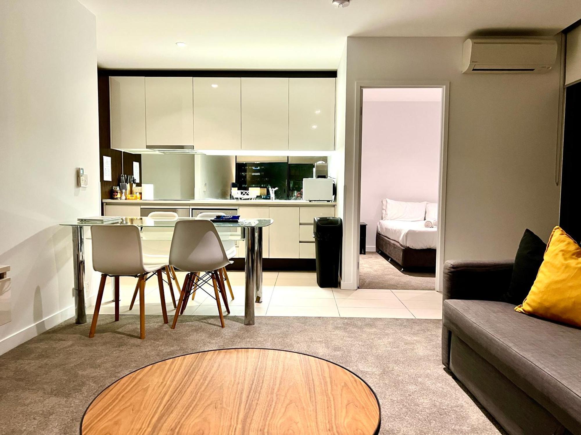 Readyset Apartments At Madison 墨尔本 外观 照片