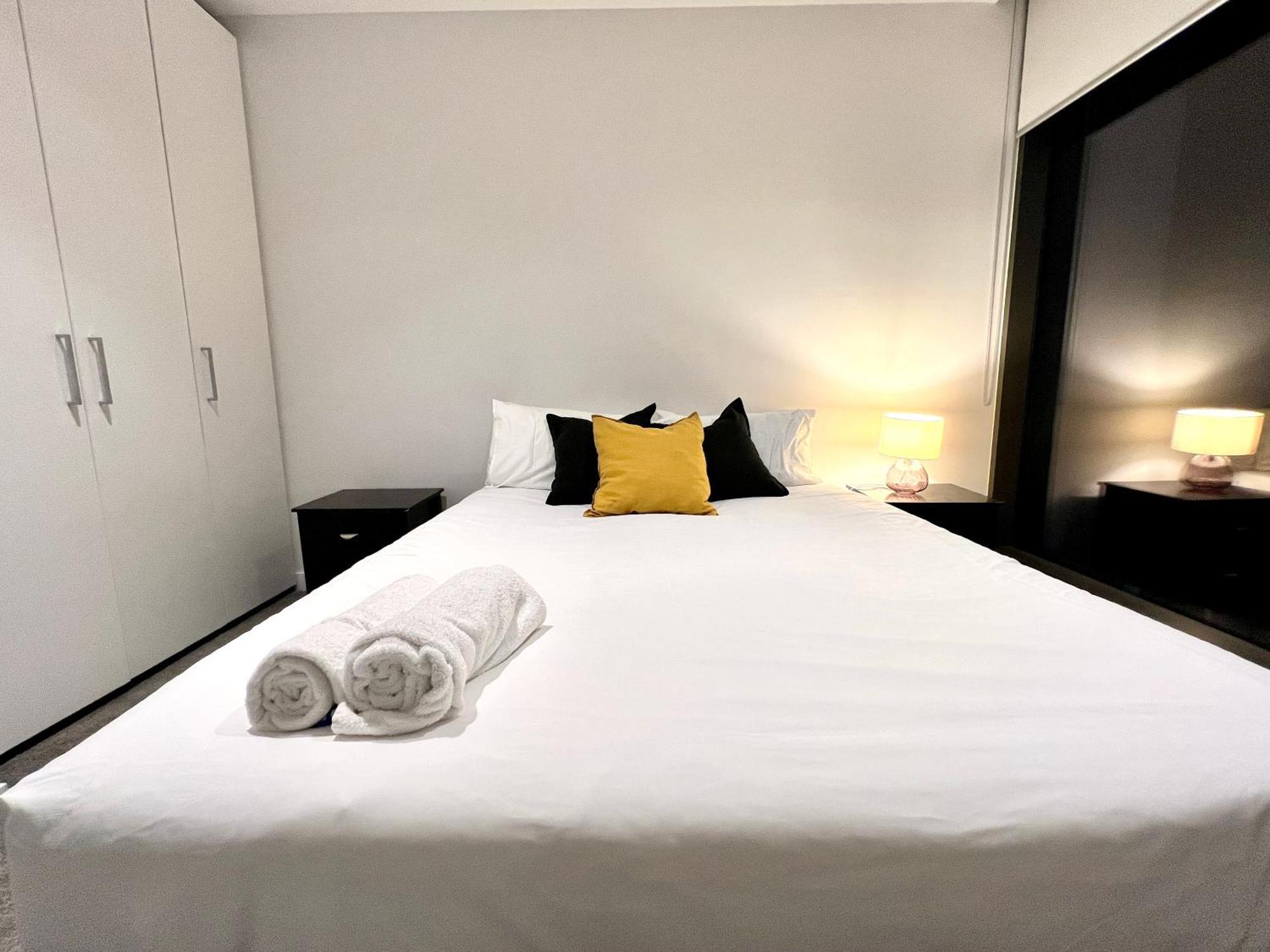 Readyset Apartments At Madison 墨尔本 外观 照片