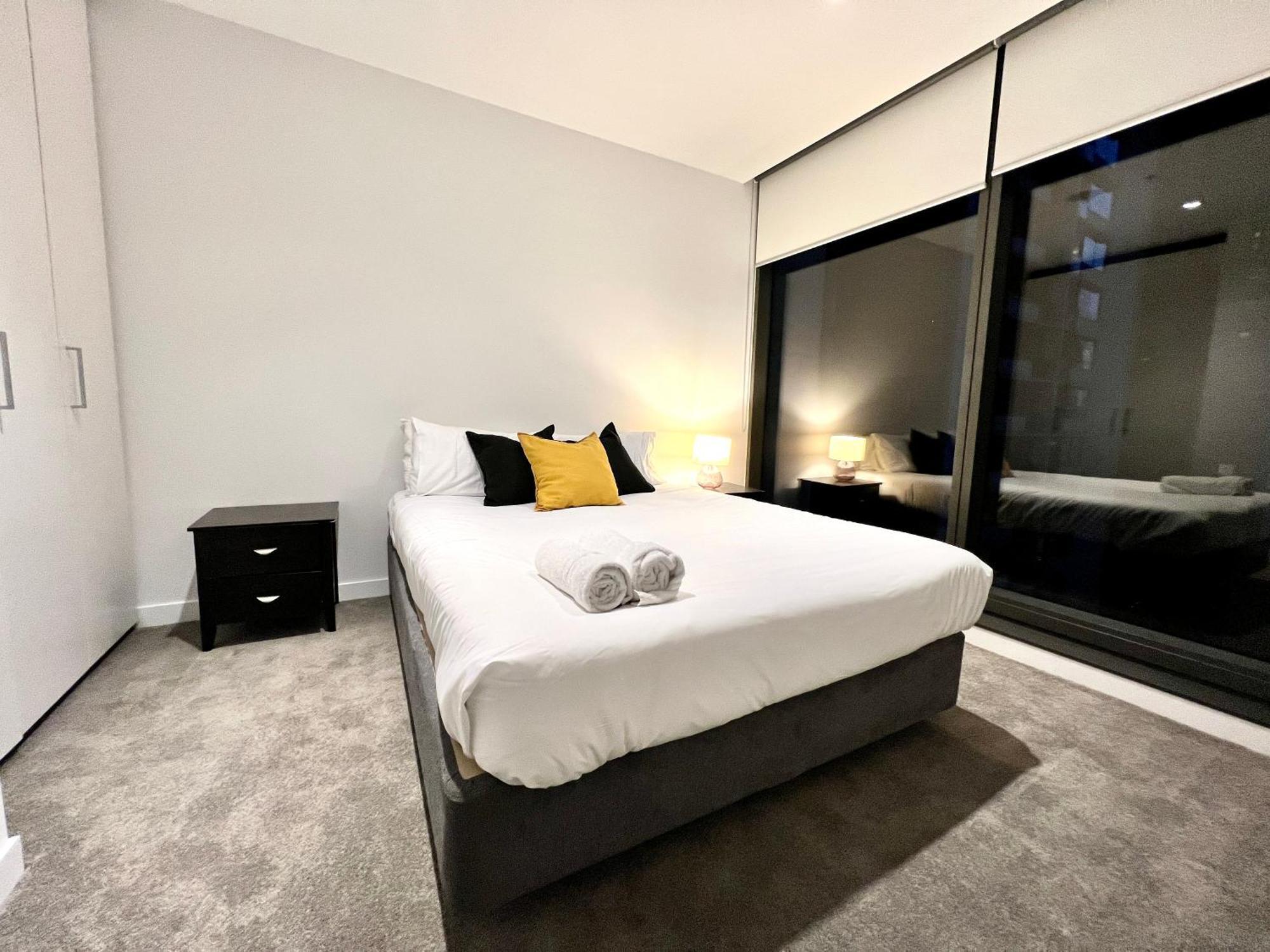 Readyset Apartments At Madison 墨尔本 外观 照片